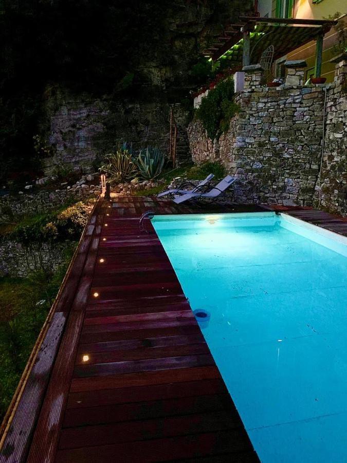 La Casa Sulla Collina Del Castello Villa Breno Exterior photo